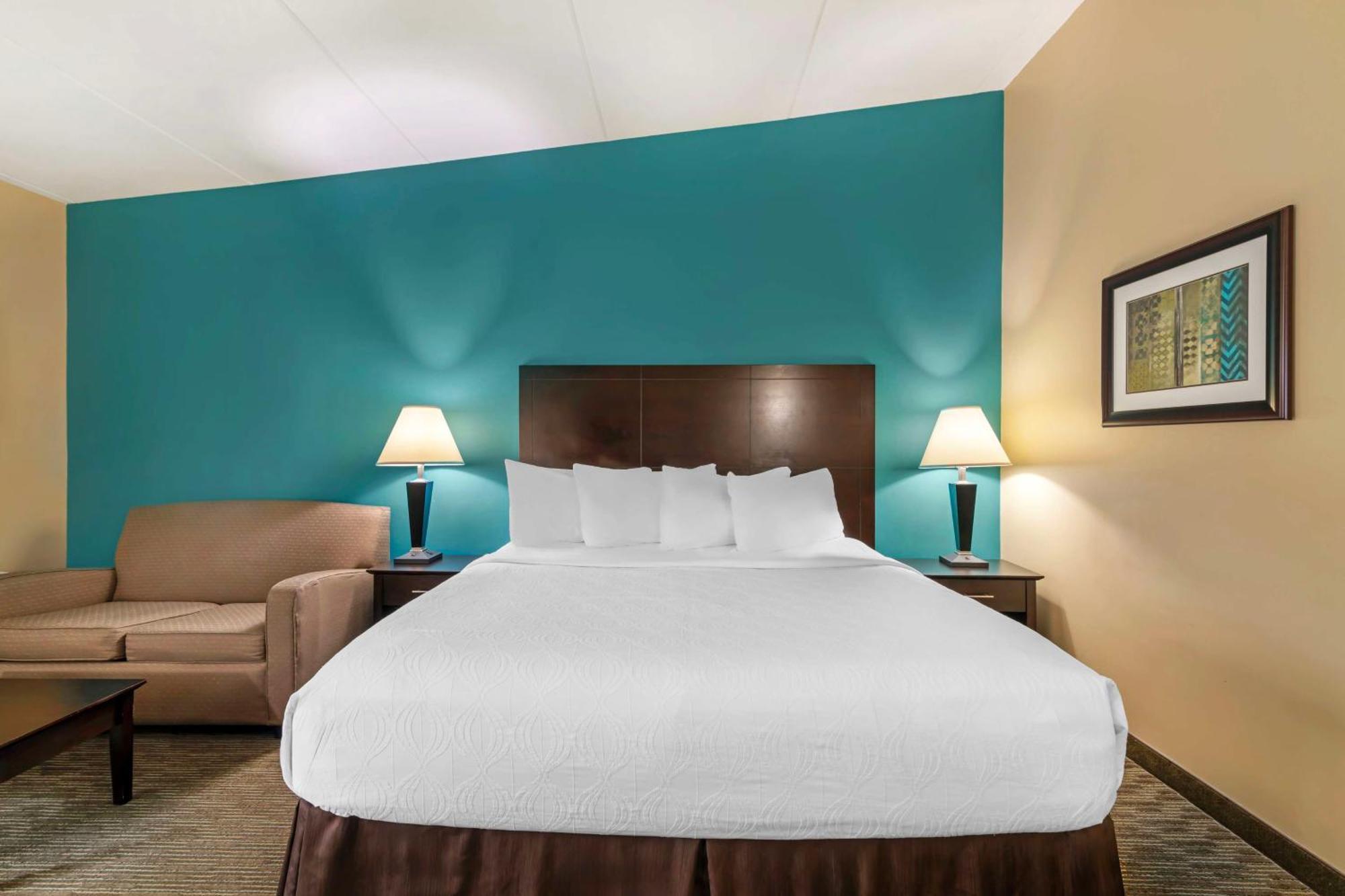 Best Western Plus Plattsburgh Buitenkant foto