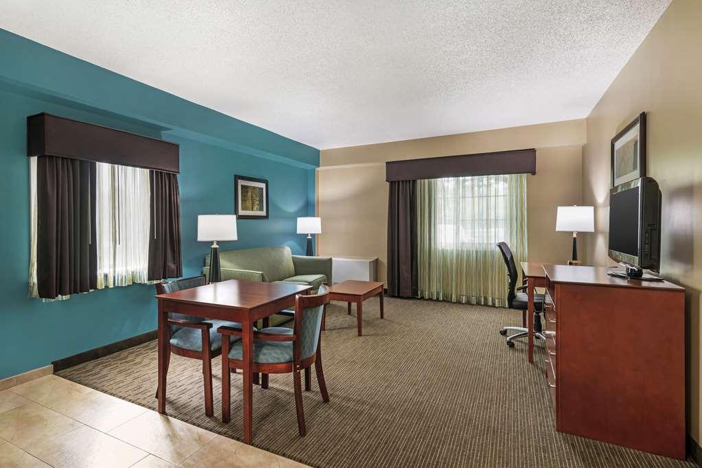 Best Western Plus Plattsburgh Kamer foto
