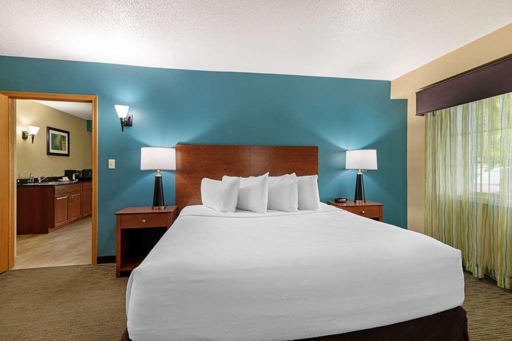 Best Western Plus Plattsburgh Kamer foto