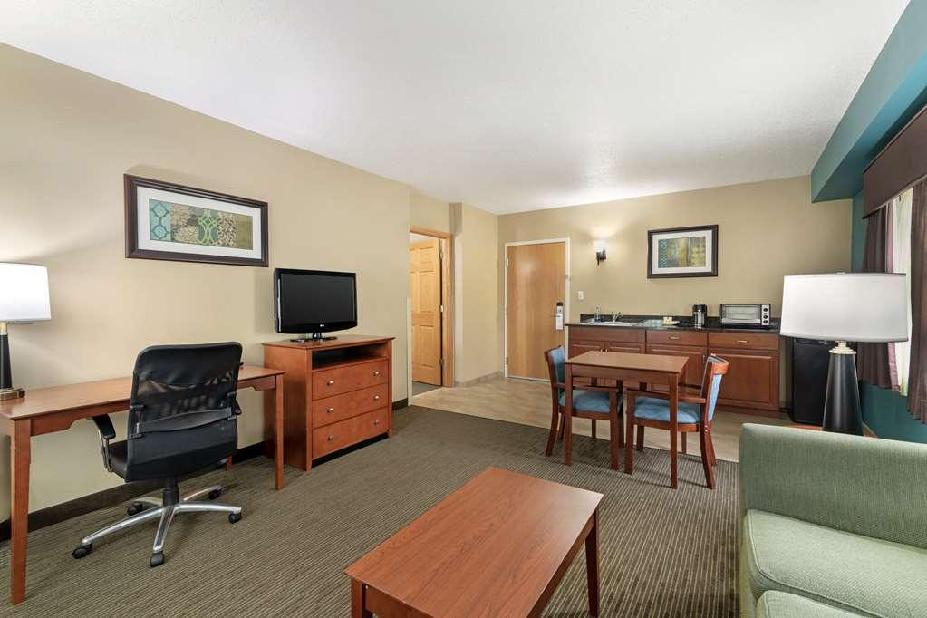 Best Western Plus Plattsburgh Kamer foto